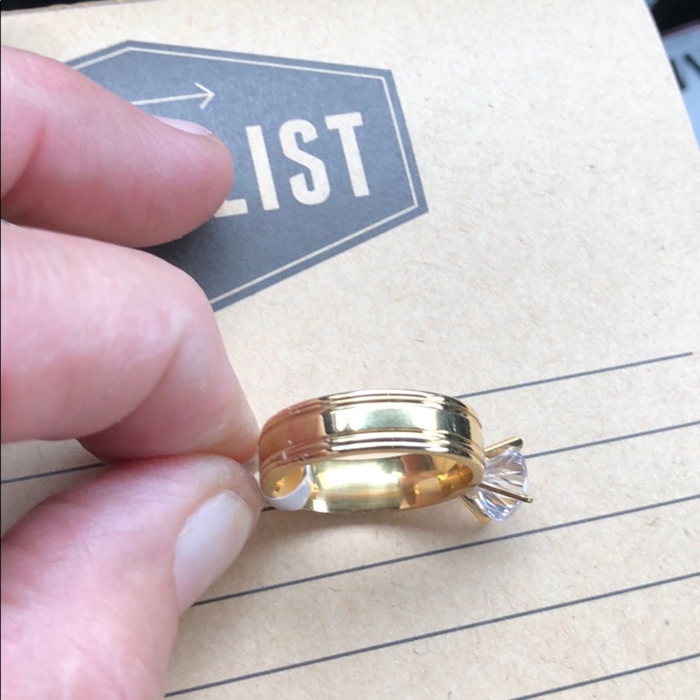 Wedding ring - Picture 2 of 4